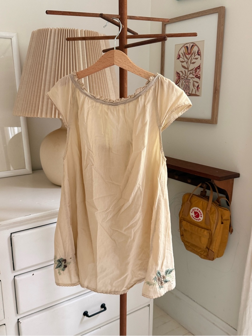 Vintage Free People Cream Embroidered Cap-Sleeve Women's Top - Picture 4 of 4